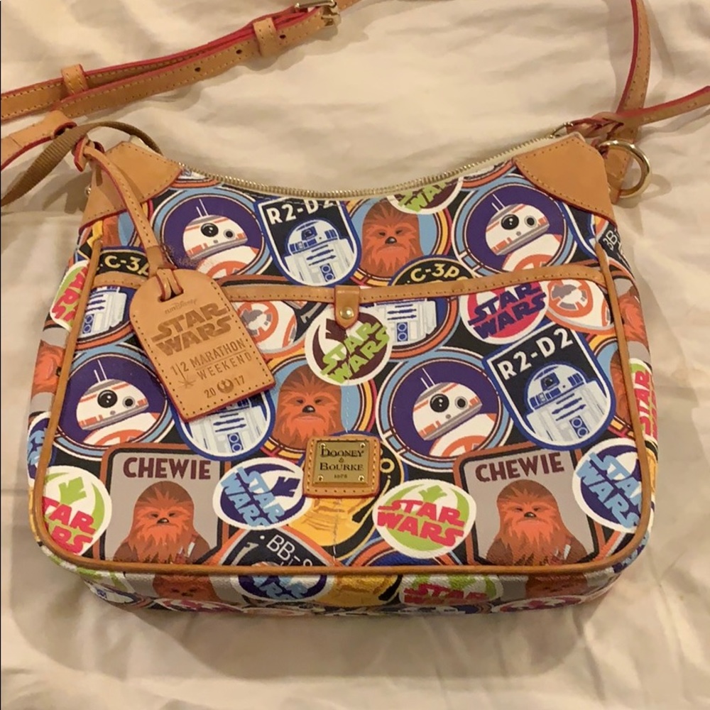 DISNEY STAR WARS DOONEY & BOURKE RUNDISNEY
